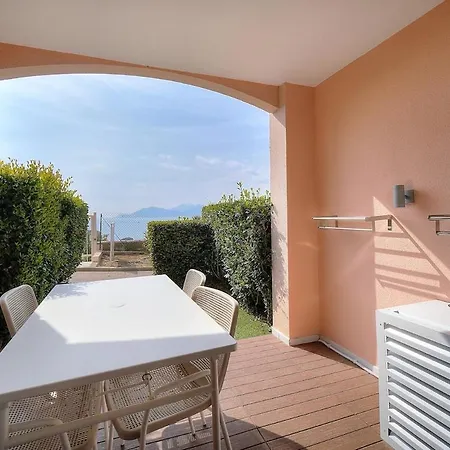 Διαμέρισμα Vue - Piscine - Tennis - 2p Avec Jardin - *