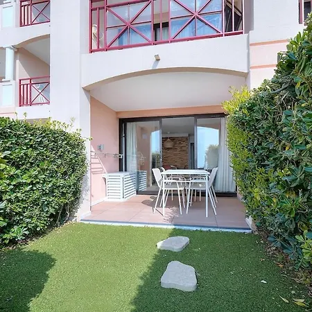 Διαμέρισμα Vue - Piscine - Tennis - 2p Avec Jardin - *