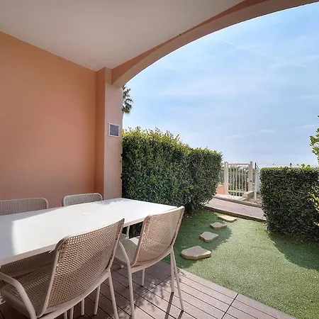 Διαμέρισμα Vue - Piscine - Tennis - 2p Avec Jardin -