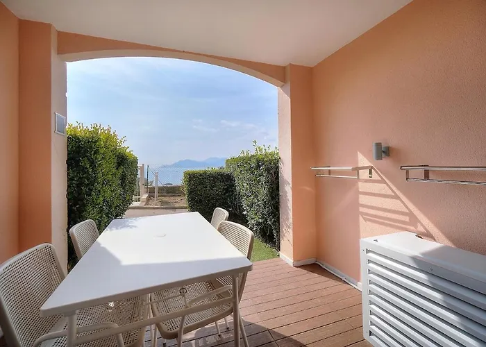 Apartamento T2 Vue - Piscine - Jardin - Tennis - *