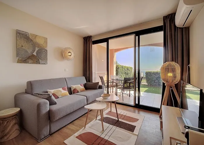 T2 Vue - Piscine - Jardin - Tennis - *